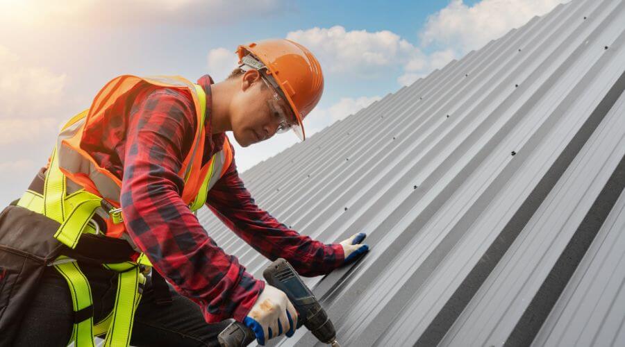 Professional Emergency Roof Repairs services in Bell, FL
